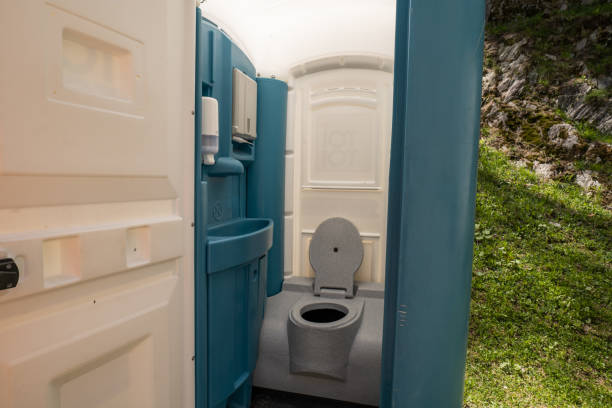 Best Portable toilet rental cost  in Lackawanna, NY